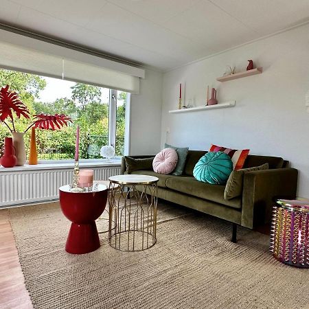 Gezellig Chalet Met 2 Slaapkamers En Zicht Op Het Water Erm Exteriér fotografie